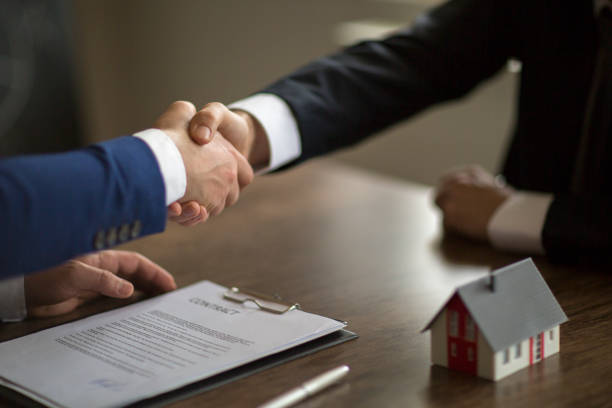 Making real estate deal by RE/MAX, The Collective Agency