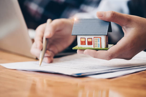 Selling Your House: The Ultimate Guide and Mistakes to Avoid by RE/MAX, The Collective Agency
