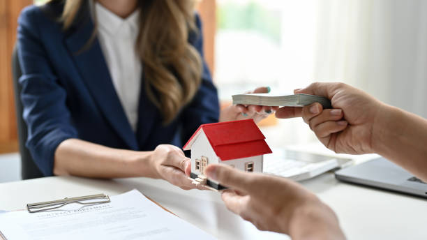 Buying a House with Cash in Independence Township: Our Expert Guide by RE/MAX, The Collective Agency